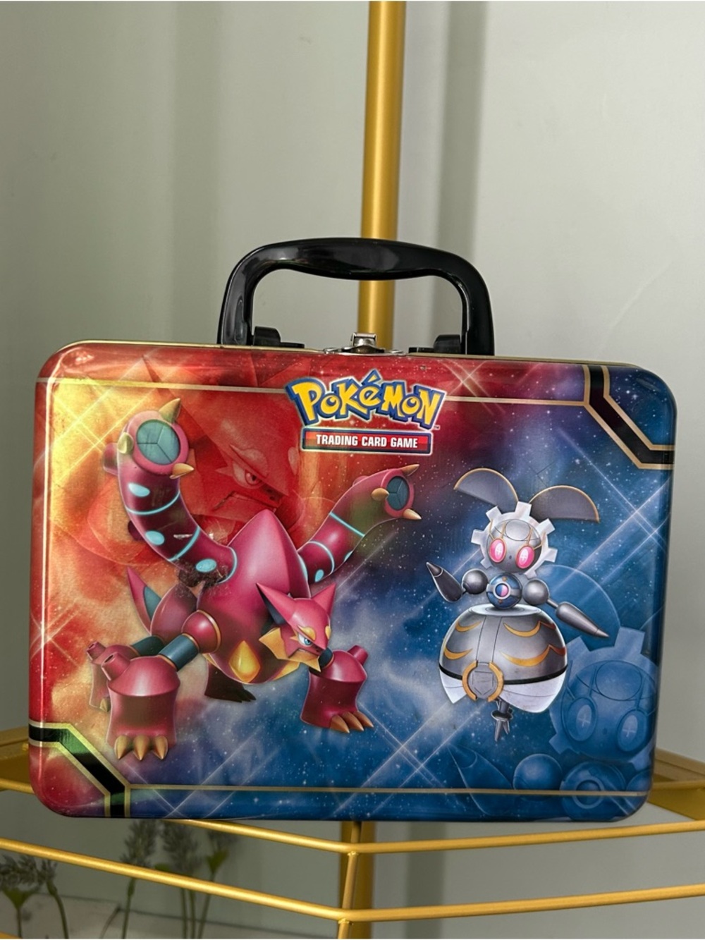 2016 Pokémon Trading Card Game: Collector's Chest lunch box